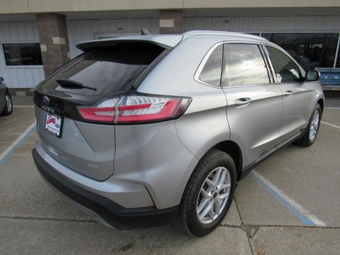 Used 2024 Ford Edge SEL w/ Convenience Package AWD/4WD image 5