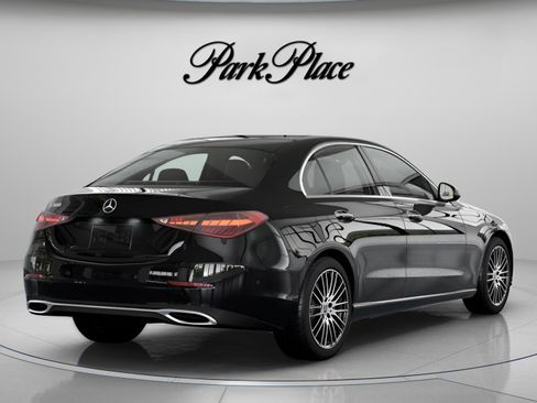 Used 2025 Mercedes-Benz C 300 Sedan image 20