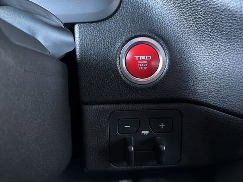 Used 2022 Toyota Tundra SR5 w/ TRD Off-Road Package image 21