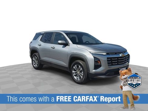 Used 2026 Chevrolet Equinox LT AWD/4WD image 2