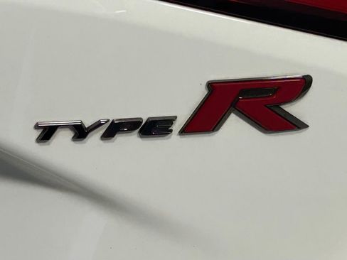 Used 2023 Honda Civic Type R image 9