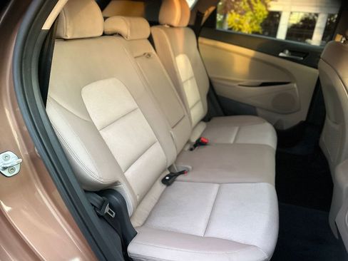 Used 2016 Hyundai Tucson Sport image 17