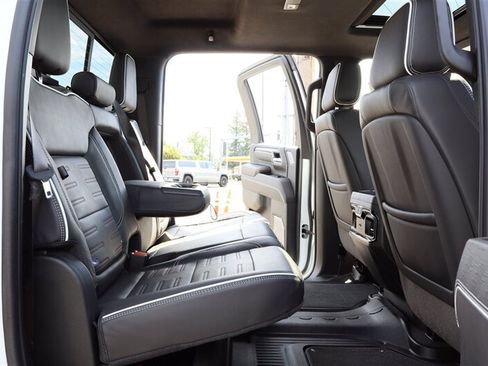 Used 2024 GMC Sierra 2500 AT4X AWD/4WD image 30