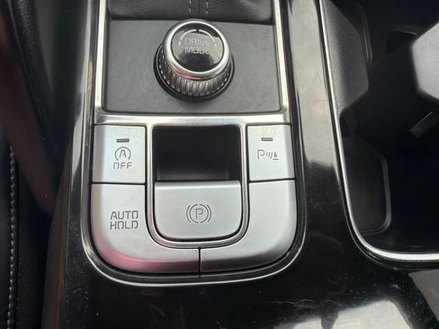 Used 2025 Kia Telluride S FWD image 22