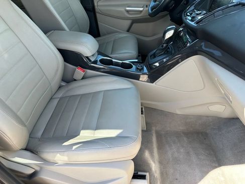 Used 2014 Ford Escape Titanium w/ Equipment Group 401A AWD/4WD image 15