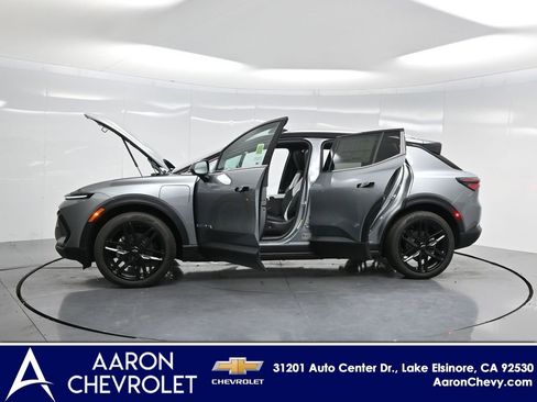 New 2026 Chevrolet Equinox EV LT image 60