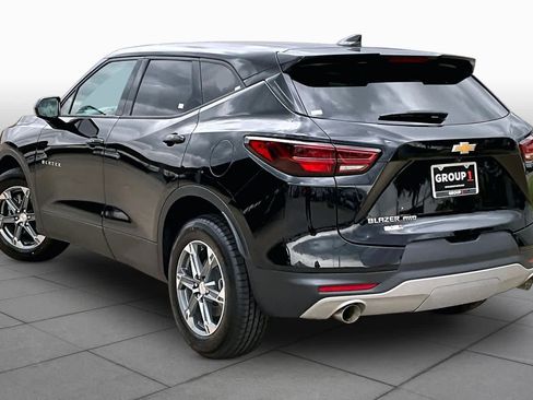 Used 2025 Chevrolet Blazer LT AWD/4WD image 23