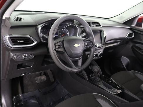 Used 2023 Chevrolet TrailBlazer LT w/ Convenience Package AWD/4WD image 26