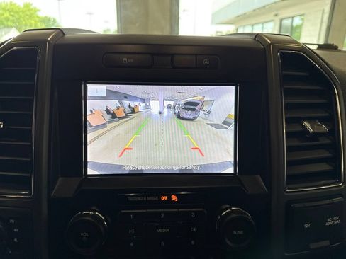 Used 2020 Ford F150 XLT w/ Equipment Group 302A Luxury AWD/4WD image 33