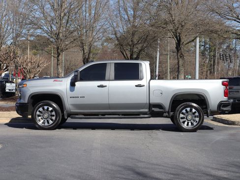 Used 2024 Chevrolet Silverado 2500 Custom w/ Custom Convenience Package image 5
