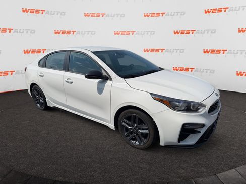Used 2021 Kia Forte GT-Line FWD image 7
