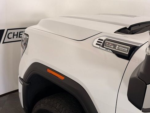 Used 2024 GMC Sierra 2500 Denali AWD/4WD image 10