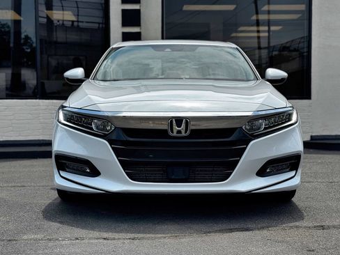 Used 2018 Honda Accord EX-L image 3