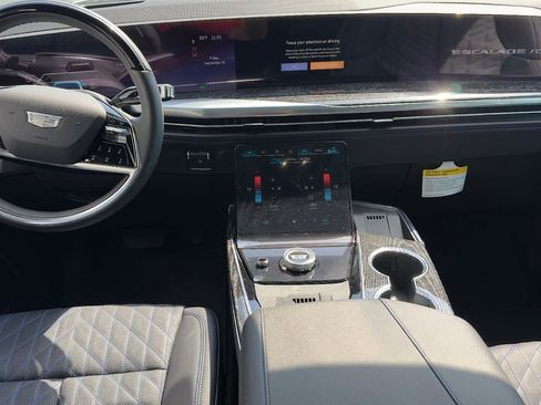 New 2026 Cadillac Escalade IQL Sport 1 image 10