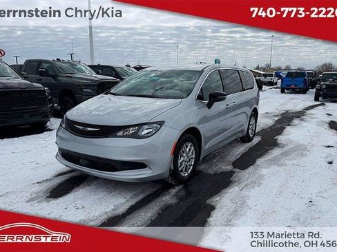 New 2026 Chrysler Voyager LX image 3