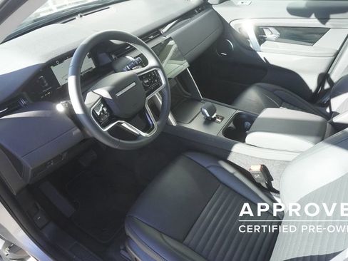 Used 2025 Land Rover Discovery Sport S image 17
