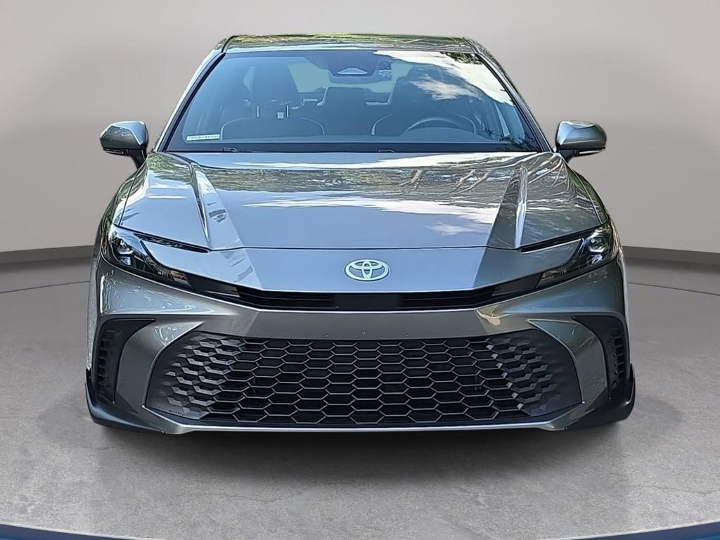 Used 2026 Toyota Camry SE FWD image 2