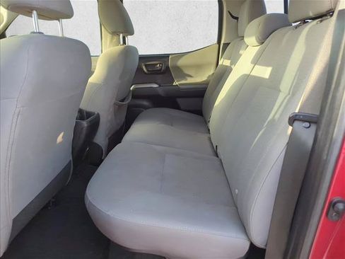 Used 2019 Toyota Tacoma SR5 RWD image 7