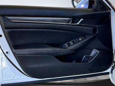 Used 2022 Honda Accord Sport image 17