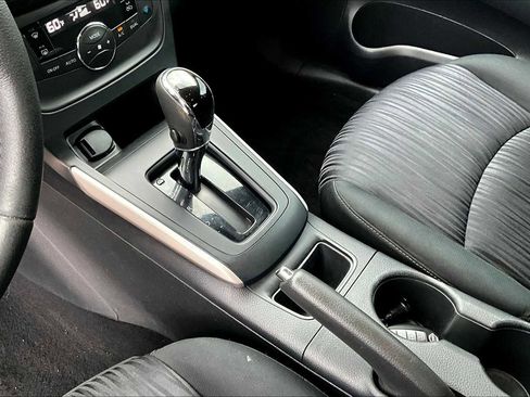 Used 2019 Nissan Sentra SV image 16