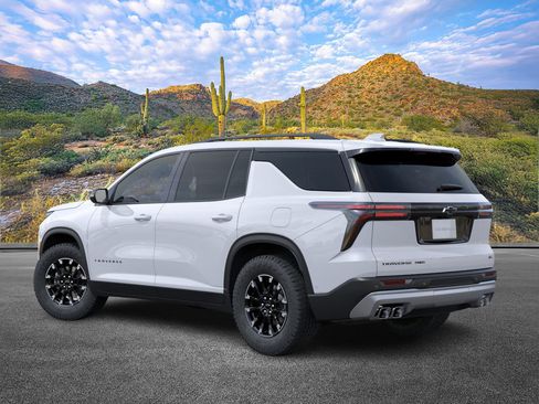 New 2026 Chevrolet Traverse Z71 w/ Enhanced Driving Package AWD/4WD image 3