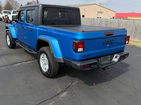 Used 2020 Jeep Gladiator Sport w/ Quick Order Package 24S AWD/4WD image 3