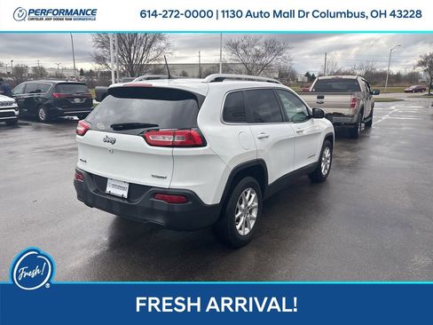Used 2016 Jeep Cherokee Latitude w/ Comfort/Convenience Group image 4