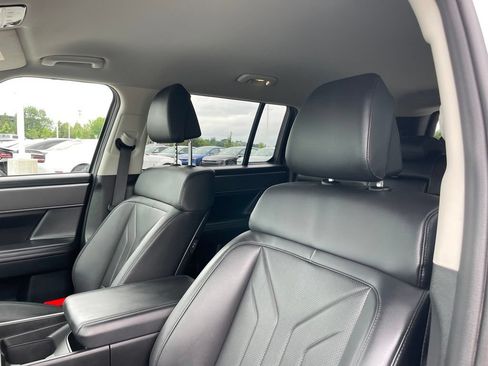 Used 2025 Hyundai Santa Fe SEL FWD image 19