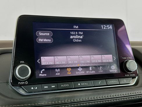 Used 2023 Nissan Rogue S image 21