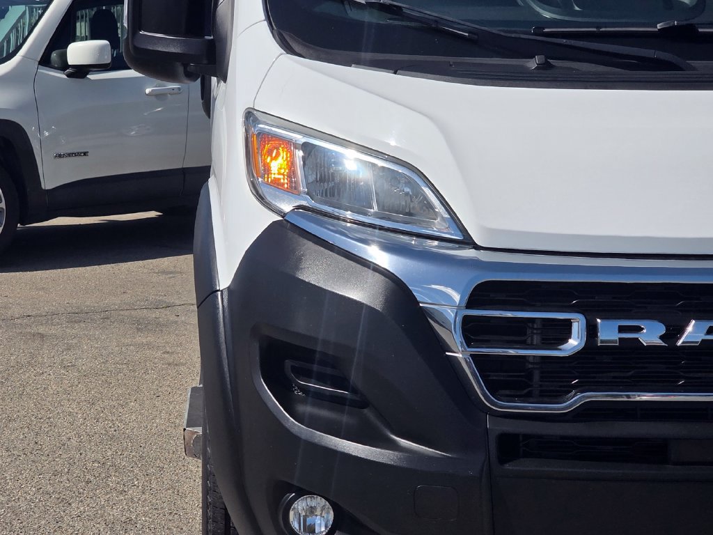 Used 2025 RAM ProMaster 2500 w/ U-Haul Equipment Group FWD image 3