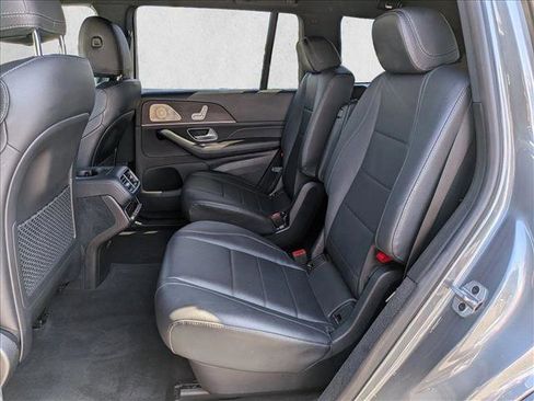 Certified 2022 Mercedes-Benz GLS 450 4MATIC image 19