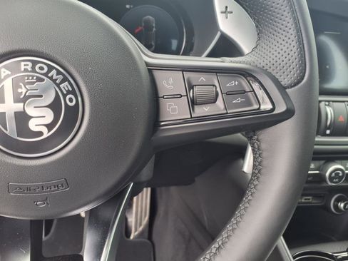 New 2025 Alfa Romeo Giulia w/ Driving Assist Package RWD image 13