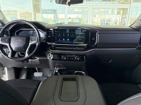 Used 2022 Chevrolet Silverado 1500 RST w/ Convenience Package II AWD/4WD image 18