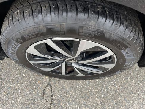 Used 2024 Volkswagen Jetta S image 30