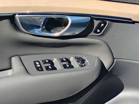 New 2026 Volvo XC90 B6 Plus w/ Protection Package Premier image 10