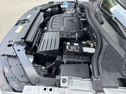 Used 2022 Volkswagen Tiguan S FWD image 32