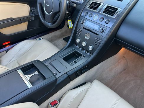 Used 2008 Aston Martin V8 Vantage Roadster image 17