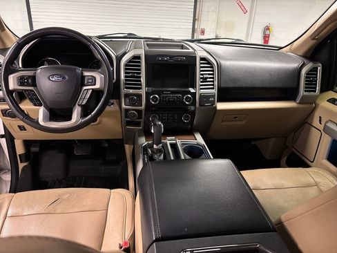 Used 2016 Ford F150 Lariat image 28