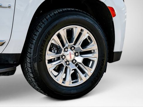 Used 2024 GMC Yukon XL Denali AWD/4WD image 68