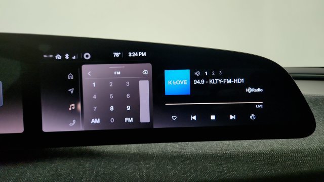 Used 2024 Lucid Air Pure RWD image 60