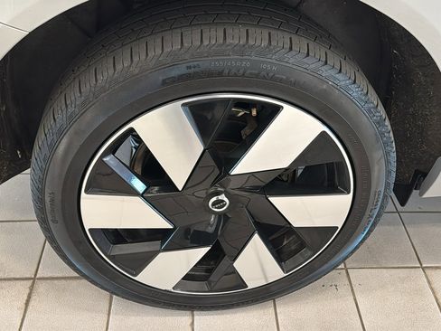 Used 2024 Volvo XC60 T8 Ultimate AWD/4WD image 31