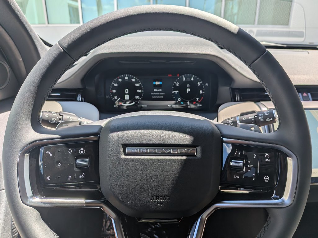 New 2026 Land Rover Discovery Sport Landmark AWD/4WD image 29