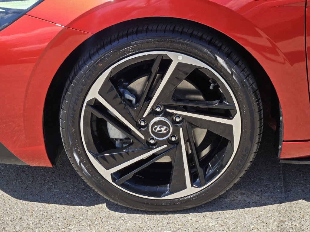 Used 2022 Hyundai Elantra N Line FWD image 13