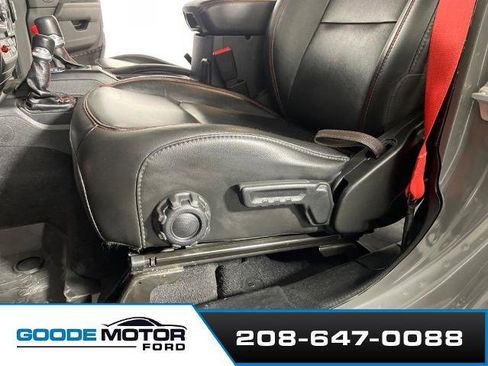 Used 2020 Jeep Wrangler Unlimited Rubicon w/ Quick Order Package 28Y Recon AWD/4WD image 11