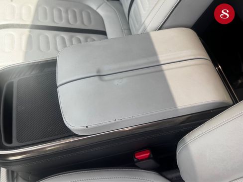 Used 2024 Rivian R1S Adventure AWD/4WD image 15