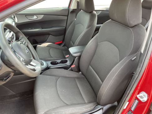 Used 2019 Kia Forte LXS image 12