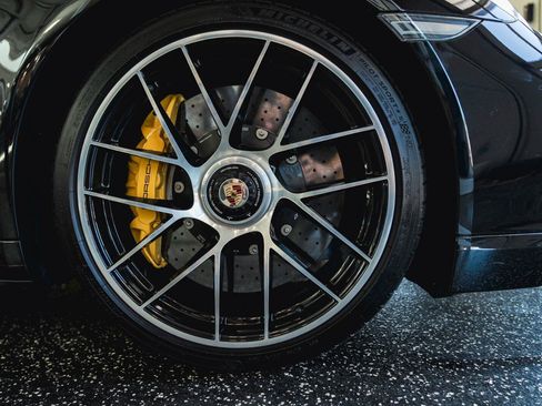 Used 2019 Porsche 911 Turbo AWD/4WD image 16