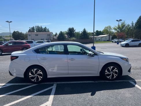 Used 2022 Subaru Legacy Premium AWD/4WD image 7