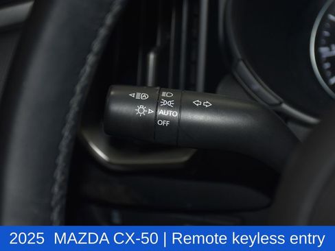 Used 2025 MAZDA CX-50 AWD 2.5 S w/ Premium Package image 9