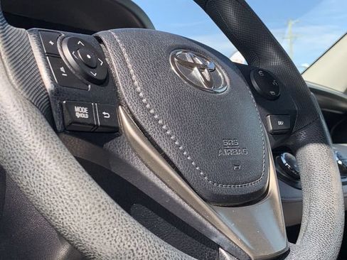 Used 2015 Toyota RAV4 XLE AWD/4WD image 19
